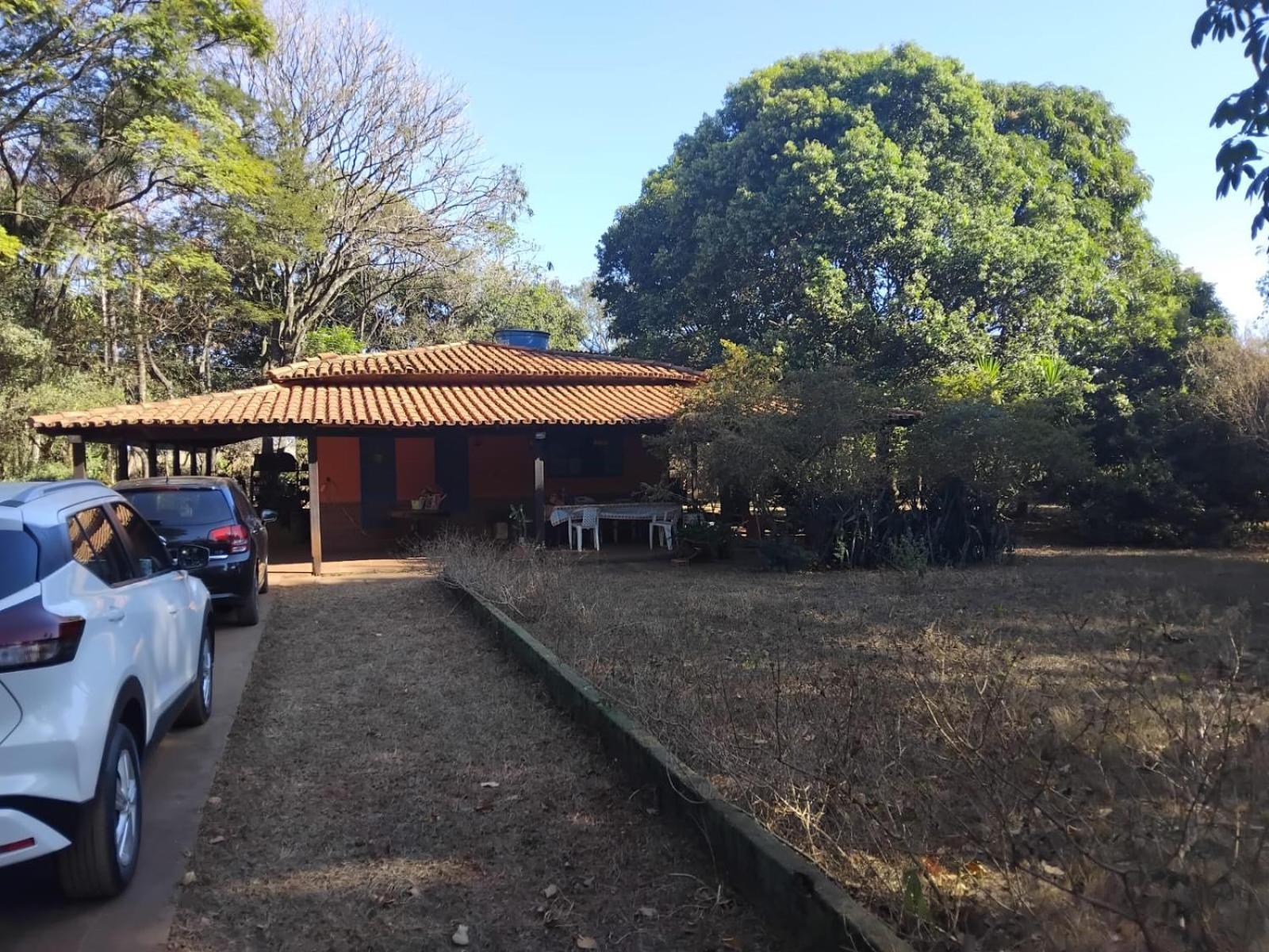 Sitio Bemtevi - Jockey Camping - Uberlandia Villa Luaran gambar