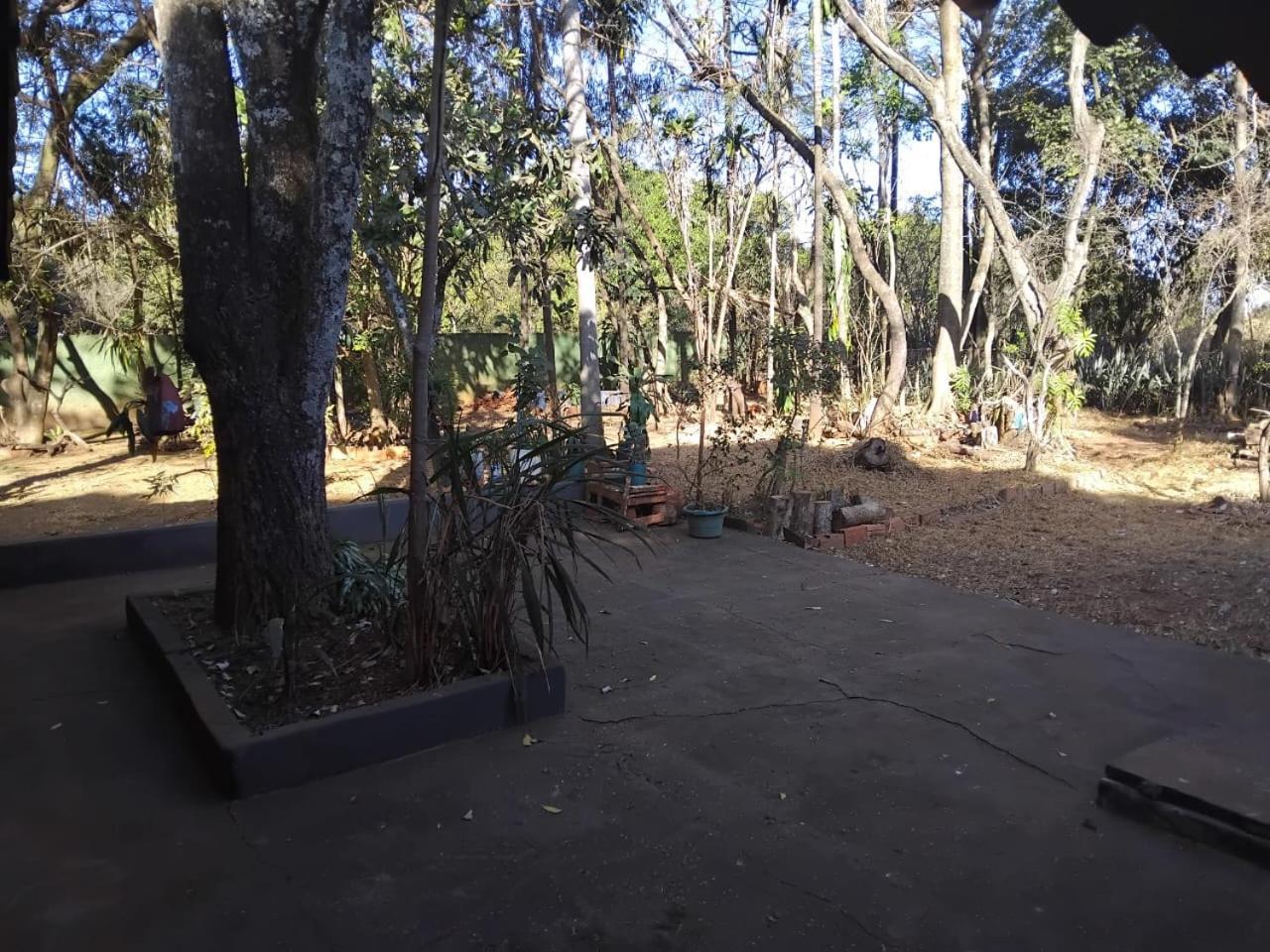 Sitio Bemtevi - Jockey Camping - Uberlandia Villa Luaran gambar